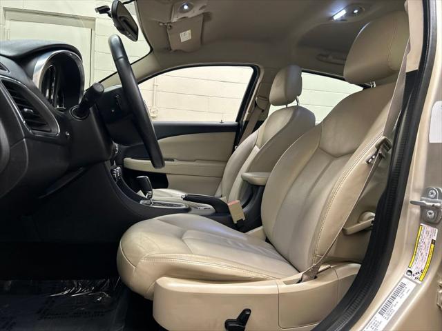 2014 Chrysler 200 Limited
