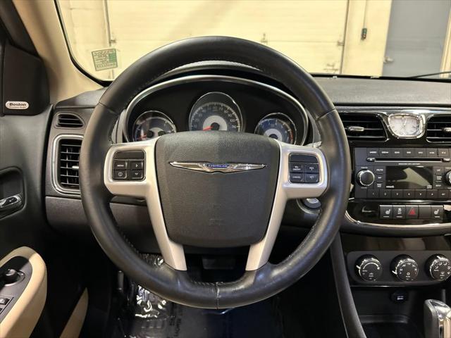 2014 Chrysler 200 Limited