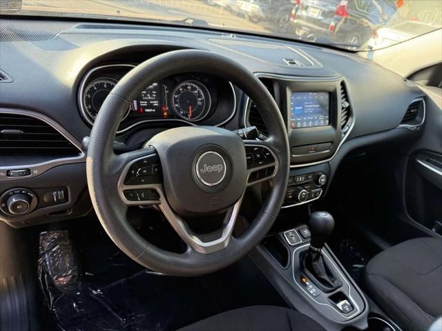 2019 Jeep Cherokee Latitude FWD 2019 Jeep Cherokee Latitude FWD