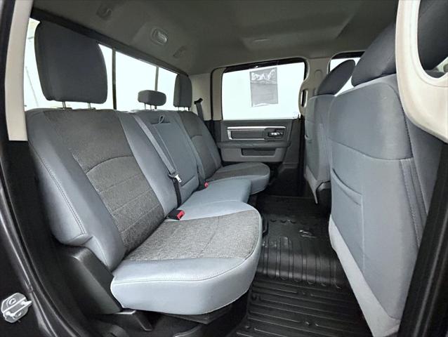 2017 Ram 1500 Big Horn Crew Cab 4x4 5'7" Box