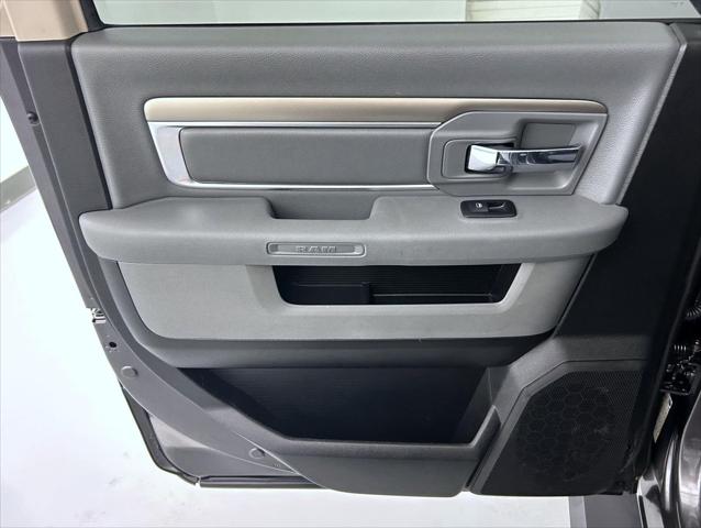 2017 Ram 1500 Big Horn Crew Cab 4x4 5'7" Box