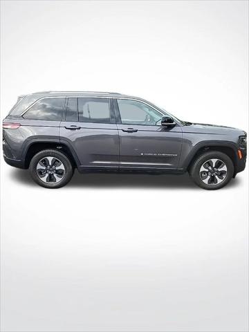 2022 Jeep Grand Cherokee 4xe Limited 4x4 2022 Jeep Grand Cherokee 4xe Limited 4x4