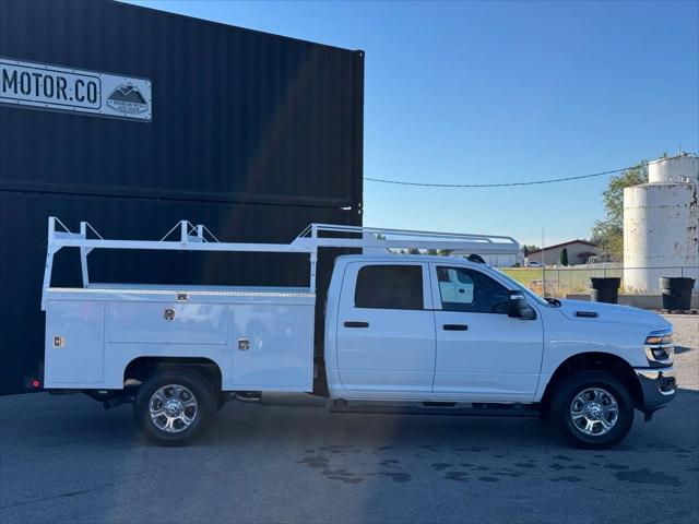 2026 RAM Ram 3500 Chassis Cab RAM 3500 TRADESMAN CREW CAB CHASSIS 4X4 60 CA 2026 RAM Ram 3500 Chassis Cab RAM 3500 TRADESMAN CREW CAB CHASSIS 4X4 60 CA
