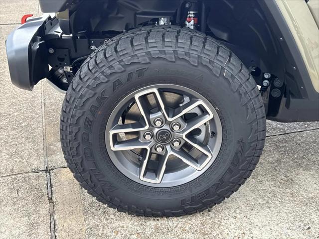 2026 Jeep Gladiator GLADIATOR MOJAVE 4X4 2026 Jeep Gladiator GLADIATOR MOJAVE 4X4