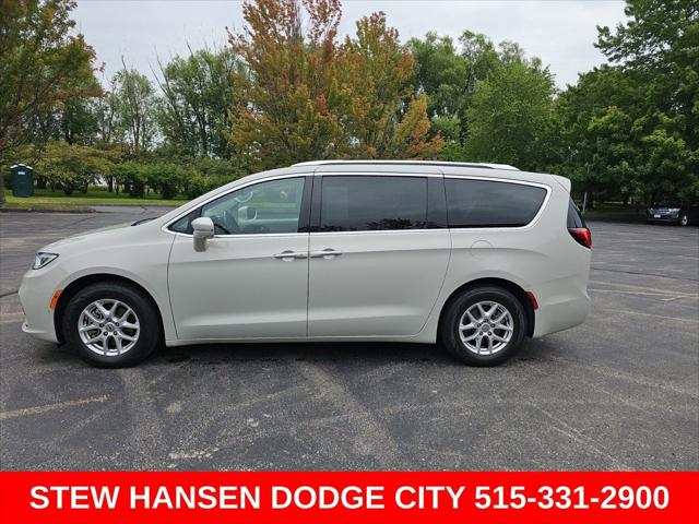 2021 Chrysler Pacifica Touring L for sale in Urbandale, IA