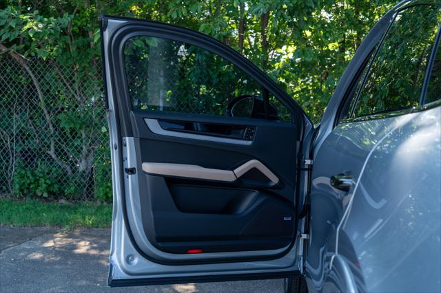 2026 Porsche Cayenne Base