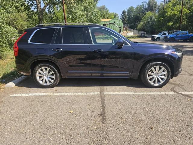 2017 Volvo XC90 T6 Momentum