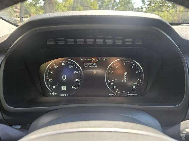 2017 Volvo XC90 T6 Momentum