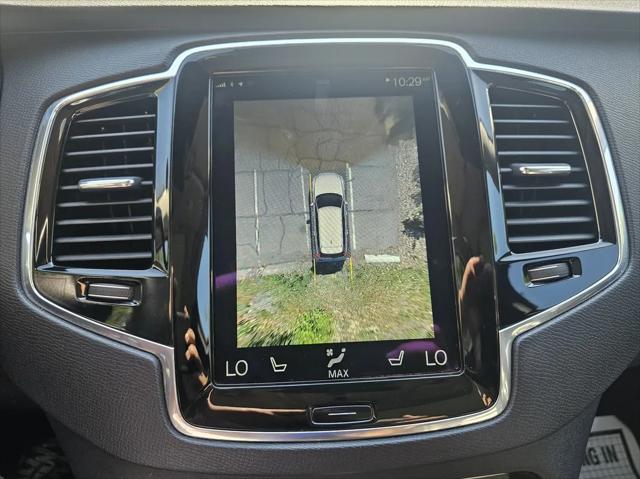 2017 Volvo XC90 T6 Momentum