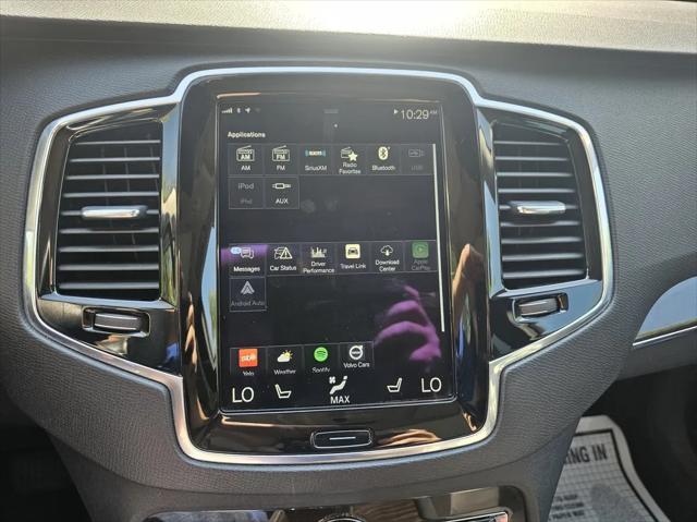 2017 Volvo XC90 T6 Momentum