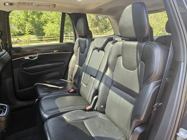 2017 Volvo XC90 T6 Momentum