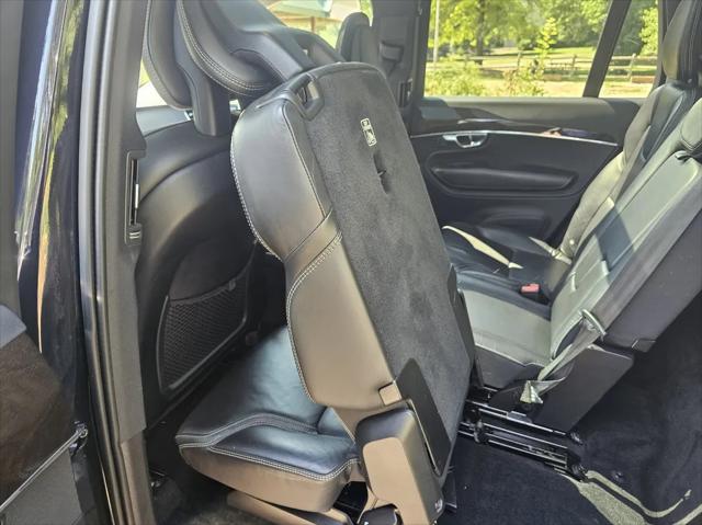 2017 Volvo XC90 T6 Momentum