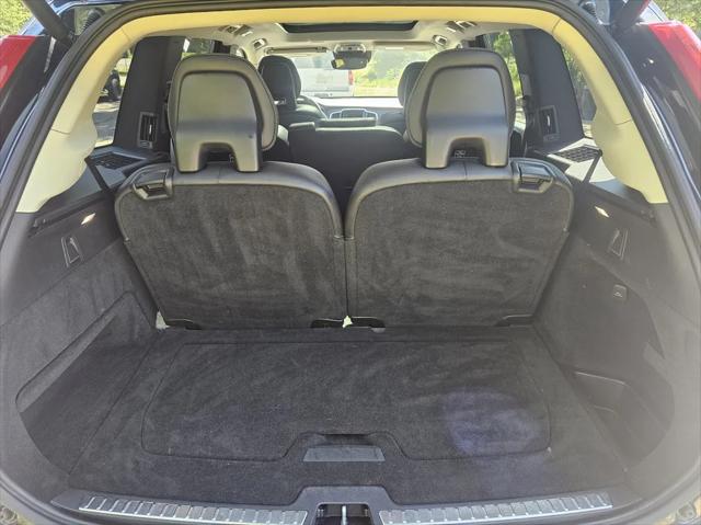 2017 Volvo XC90 T6 Momentum