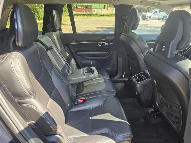 2017 Volvo XC90 T6 Momentum