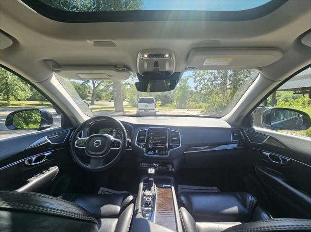 2017 Volvo XC90 T6 Momentum