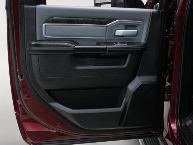 2023 Ram 3500 Big Horn Crew Cab 4x4 8 Box