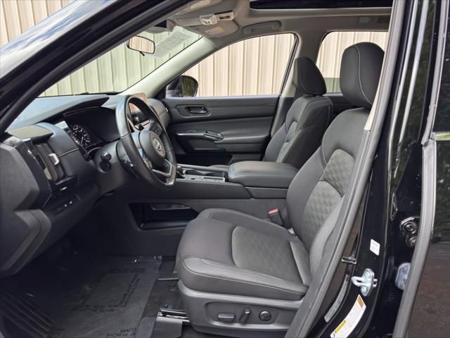 2024 Nissan Pathfinder SV FWD