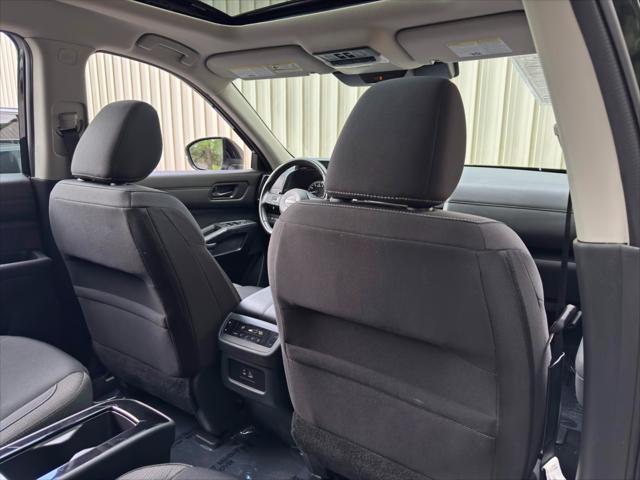 2024 Nissan Pathfinder SV FWD