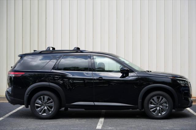 2024 Nissan Pathfinder SV FWD