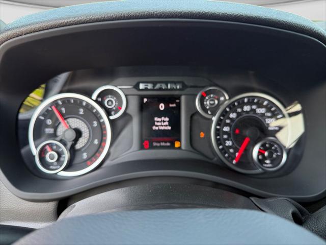 2026 Ram 2500 Black Express Crew Cab 4x4 64 Box