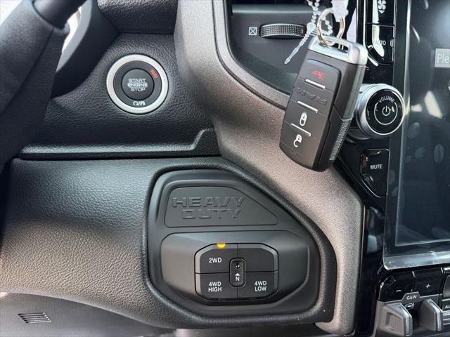 2026 Ram 2500 Black Express Crew Cab 4x4 64 Box