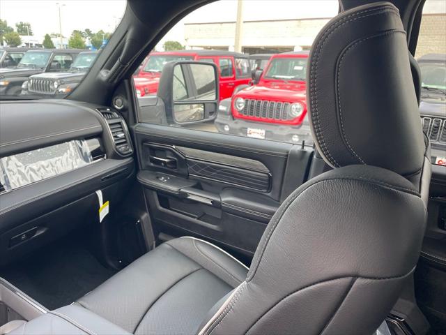 2026 Ram 3500 Limited Crew Cab 4x4 8 Box