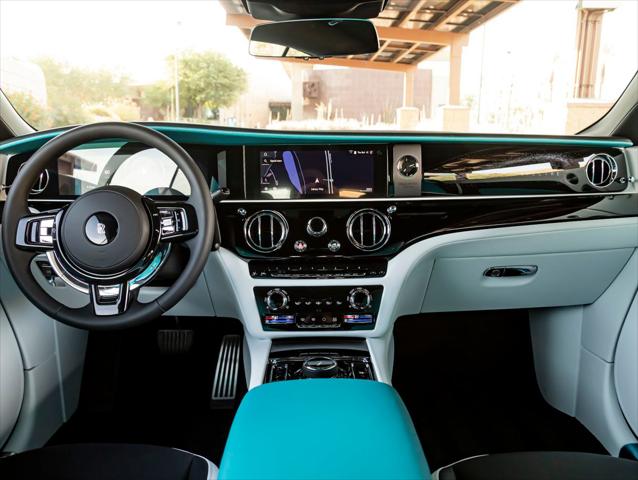 2025 Rolls-Royce CT Base