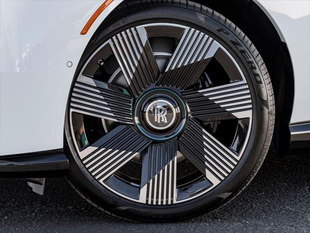 2025 Rolls-Royce CT Base