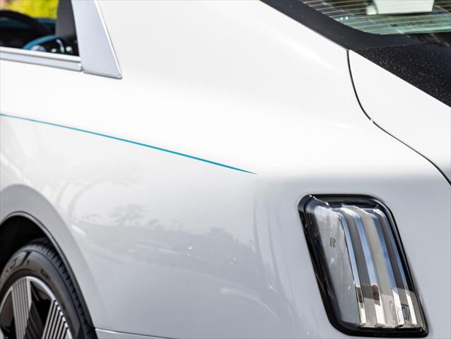 2025 Rolls-Royce CT Base