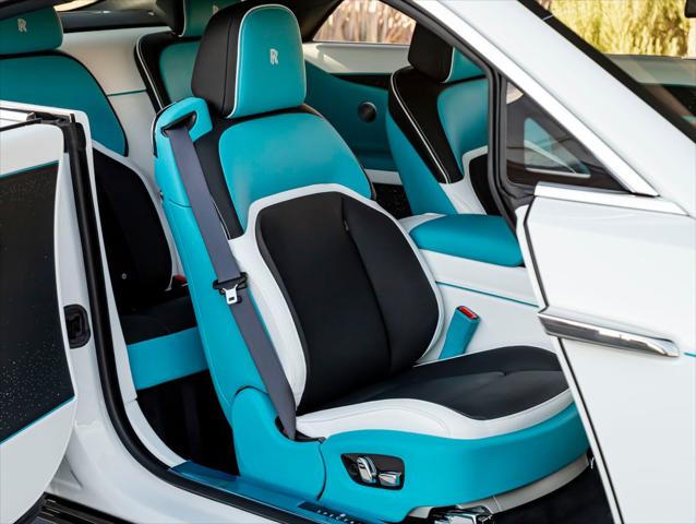 2025 Rolls-Royce CT Base