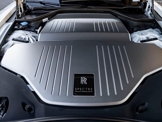 2025 Rolls-Royce CT Base
