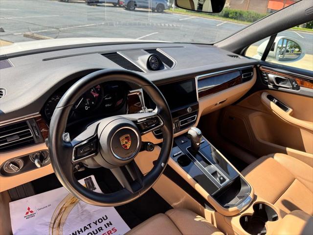 2023 Porsche Macan T