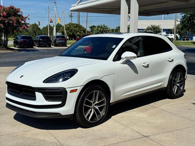 2023 Porsche Macan T