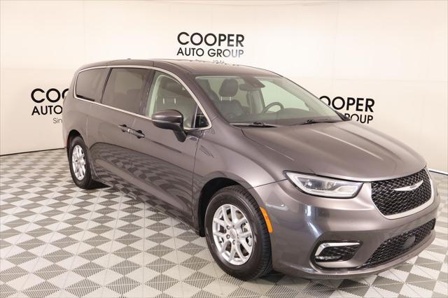 2023 Chrysler Pacifica Touring L for sale in Shawnee, OK