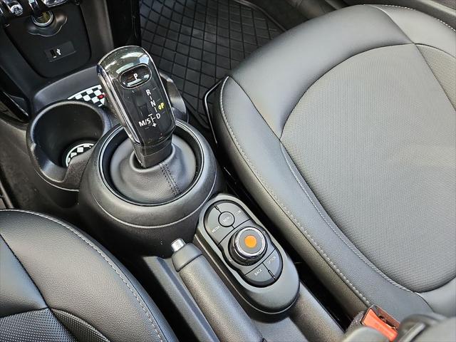 2022 MINI Hardtop Cooper
