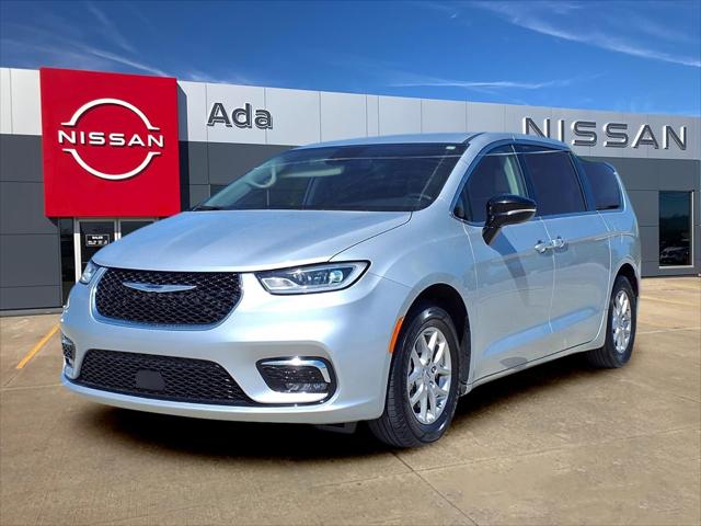 2024 Chrysler Pacifica Touring L for sale in Ada, OK