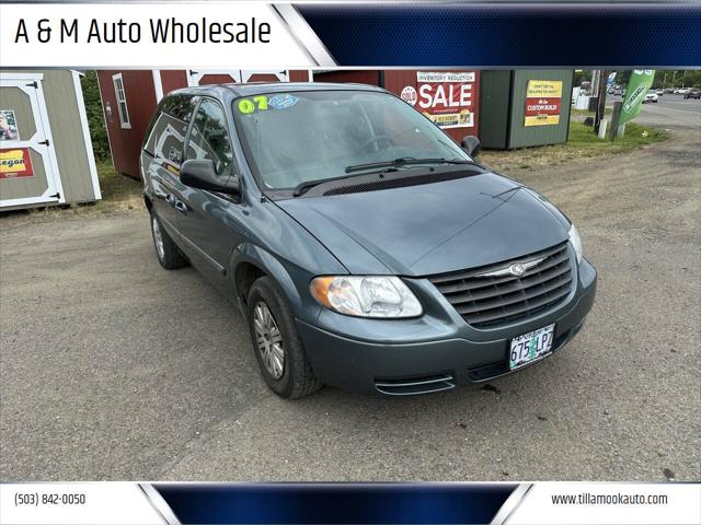 2007 Chrysler Town & Country Base 4dr Mini Van for sale in Tillamook, OR