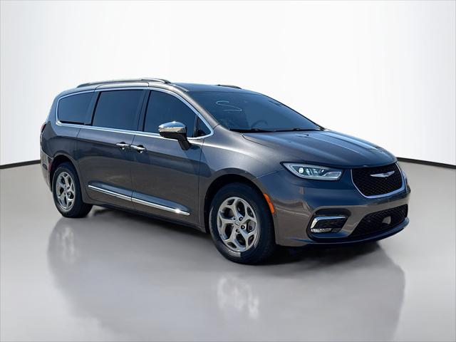 2023 Chrysler Pacifica Limited AWD