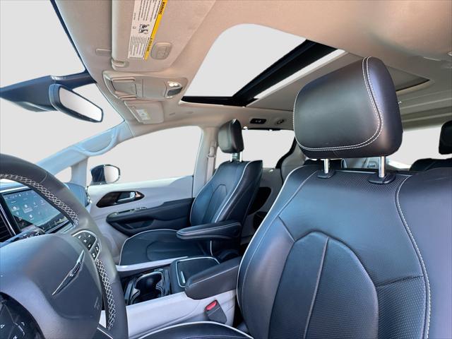 2023 Chrysler Pacifica Limited AWD