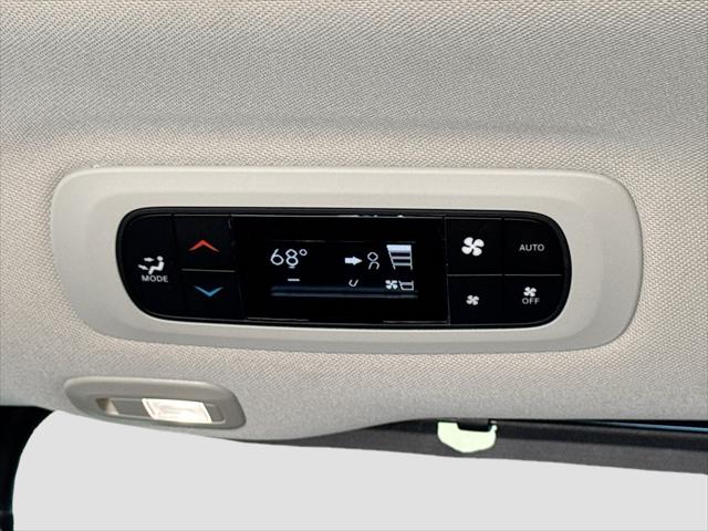 2023 Chrysler Pacifica Limited AWD