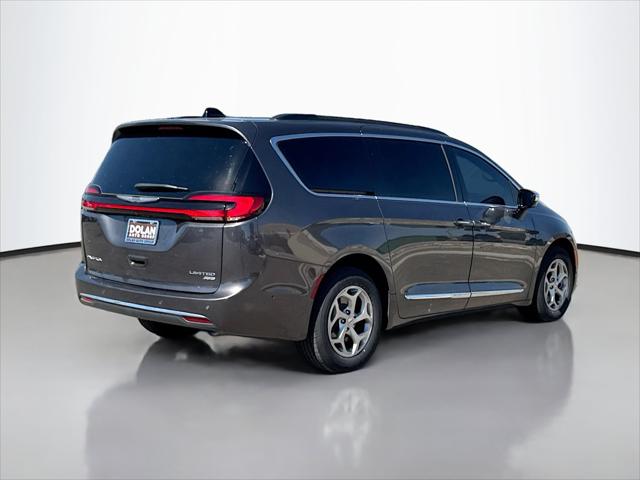2023 Chrysler Pacifica Limited AWD