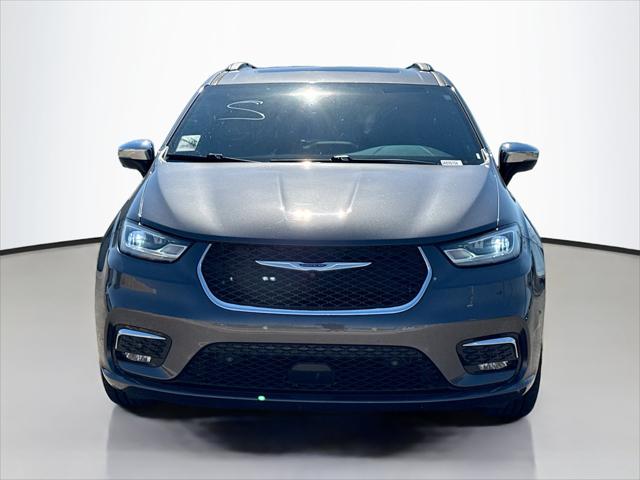 2023 Chrysler Pacifica Limited AWD
