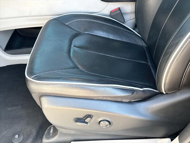 2023 Chrysler Pacifica Limited AWD