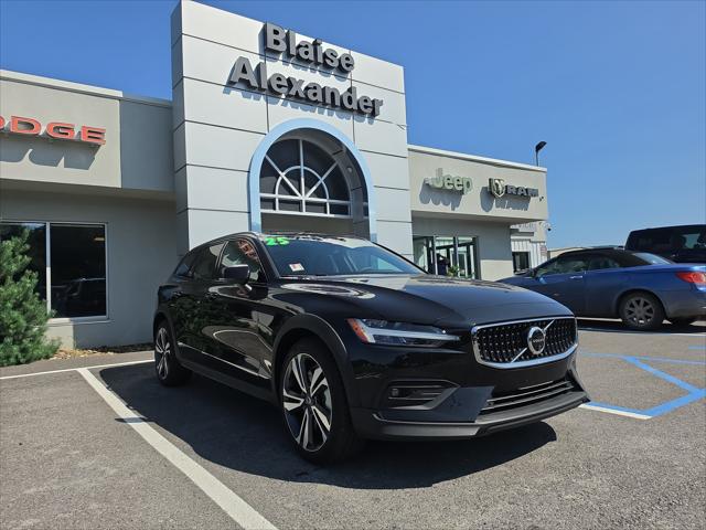 2025 Volvo V60 Cross Country Plus, B5 AWD Gas (mild hybrid) for sale in Mansfield, PA