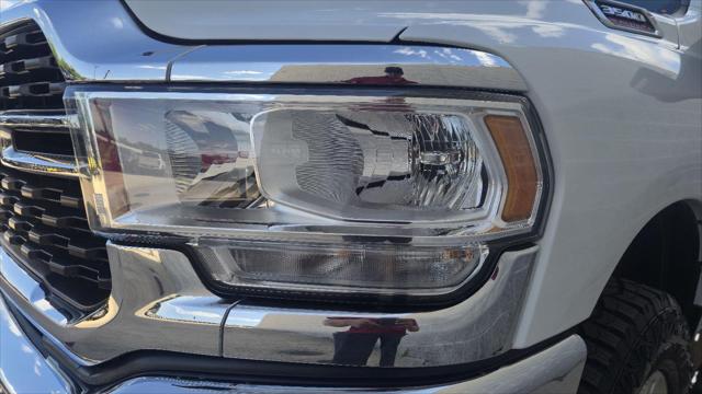 2023 Ram 3500 Big Horn Crew Cab 4x4 8' Box