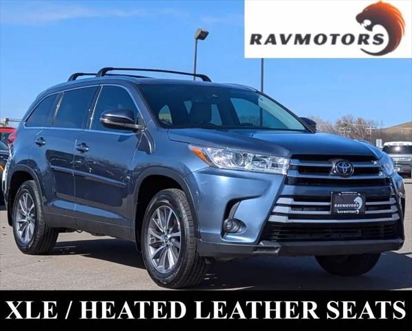 2019 Toyota Highlander XLE for sale in Minneapolis, MN