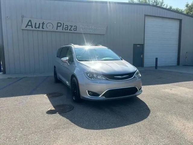 2020 Chrysler Pacifica Limited for sale in Manhattan, KS