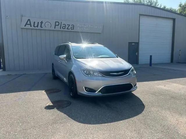 2020 Chrysler Pacifica Limited for sale in Manhattan, KS
