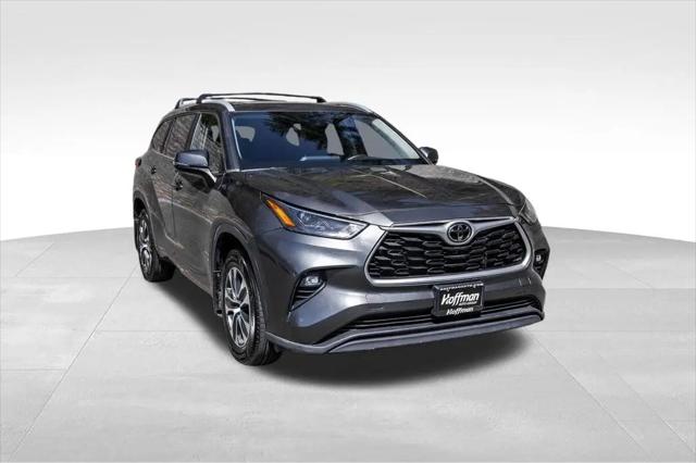 2023 Toyota Highlander XLE for sale in Simsbury, CT