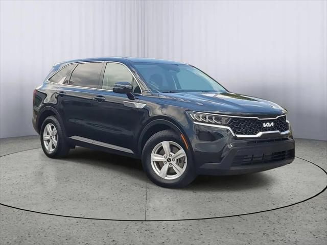 2023 Kia Sorento LX for sale in Kalamazoo, MI